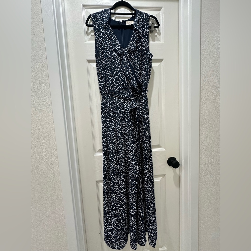LOFT Outlet Floral V-neck Wide Leg Jumpsuit. Size 12